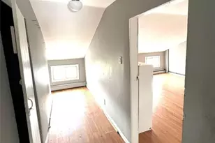 11-51 Welling Ct, Astoria, NY 11102 - Photo 3