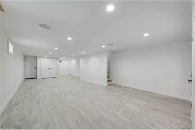 3912 Lyme Avenue, Brooklyn, NY 11224 - Photo 31