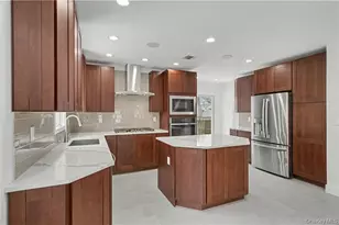 3912 Lyme Ave, Brooklyn, NY 11224 - Photo 9