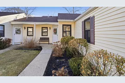 62 Knolls Drive, Stony Brook, NY 11790 - Photo 17