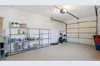 62 Knolls Drive, Stony Brook, NY 11790 - Photo 15