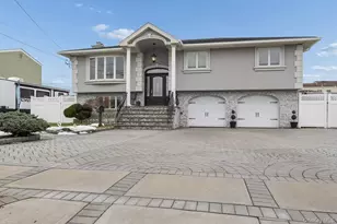 187 Massapequa Ave, Massapequa, NY 11758 - Photo 3