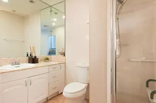 200 Melbourne Rd, Great Neck, NY 11021 - Photo 13