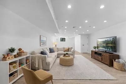 953 Tilden Street, Bronx, NY 10469 - Photo 23