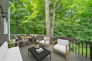 5 Grove Mews, Chappaqua, NY 10514 - Photo 3