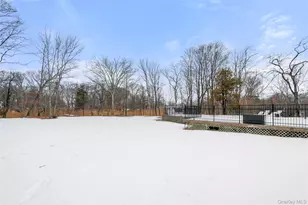 4 Monte Ln, Center Moriches, NY 11934 - Photo 23