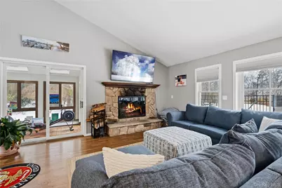 4 Monte Lane, Center Moriches, NY 11934 - Photo 5