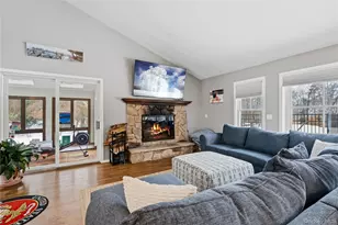 4 Monte Ln, Center Moriches, NY 11934 - Photo 5