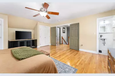 4 Rowe Street, Coram, NY 11727 - Photo 17