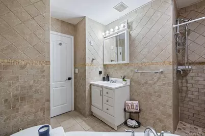 160 E Kearsing Parkway, Monsey, NY 10952 - Photo 13