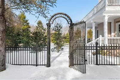 4 Cowdray Park Drive, Armonk, NY 10504 - Photo 35