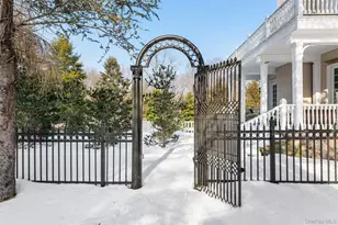 4 Cowdray Park Dr, Armonk, NY 10504 - Photo 35