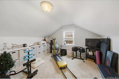 490 Carol Place, Pelham, NY 10803 - Photo 29