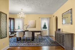 118 Baker Hill Rd, Great Neck, NY 11023 - Photo 11