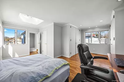 118 Baker Hill Road, Great Neck, NY 11023 - Photo 25