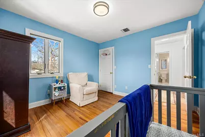 118 Baker Hill Road, Great Neck, NY 11023 - Photo 31