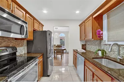 18 Granada Crescent #14, White Plains, NY 10603 - Photo 5