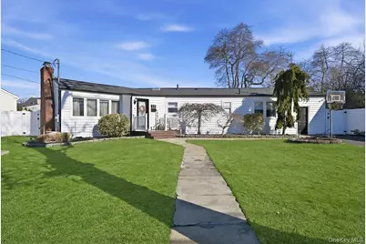 17 Hawthorne Street, Massapequa, NY 11758 - Photo 35