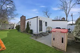 17 Hawthorne St, Massapequa, NY 11758 - Photo 33