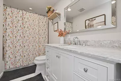 17 Hawthorne Street, Massapequa, NY 11758 - Photo 25