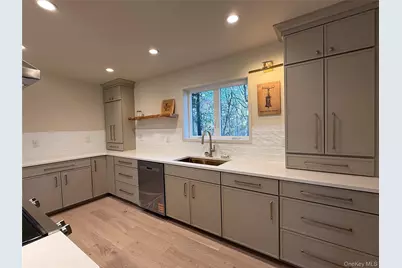 39 Falconer Street, Beacon, NY 12508 - Photo 3