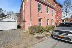77 W Union St, Kingston, NY 12401 - Photo 5