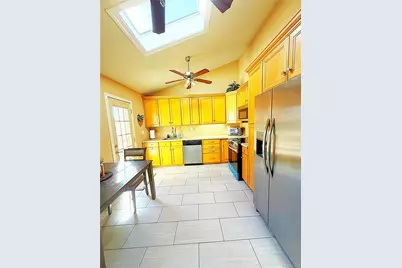 93 Burleigh Drive, Holbrook, NY 11741 - Photo 9