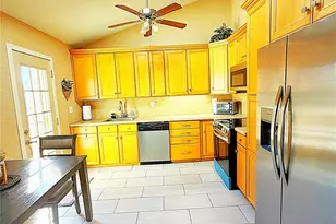 93 Burleigh Dr, Holbrook, NY 11741 - Photo 9