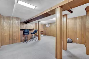 1020 N 5th St, New Hyde Park, NY 11040 - Photo 21