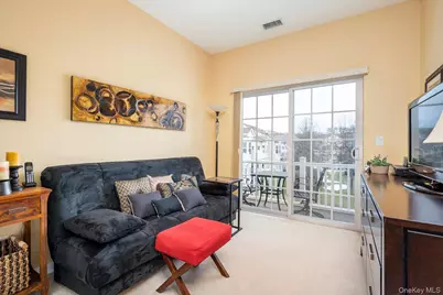 483 Spring Drive, East Meadow, NY 11554 - Photo 17