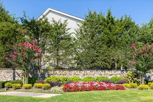 483 Spring Dr, East Meadow, NY 11554 - Photo 33