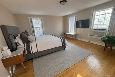 2 Ruth Lane, Glenwood Landing, NY 11547 - Photo 9