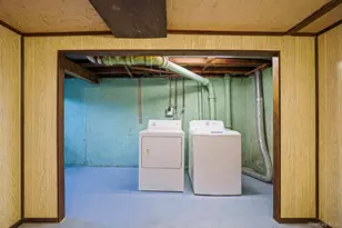 156 Gibbs Rd, Central Islip, NY 11722 - Photo 39