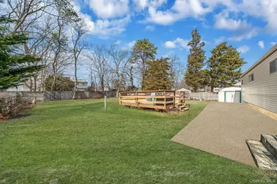 156 Gibbs Road, Central Islip, NY 11722 - Photo 7