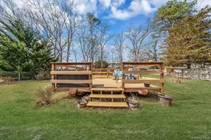 156 Gibbs Rd, Central Islip, NY 11722 - Photo 11