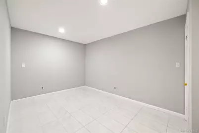 402 Kennedy Drive, Spring Valley, NY 10977 - Photo 23