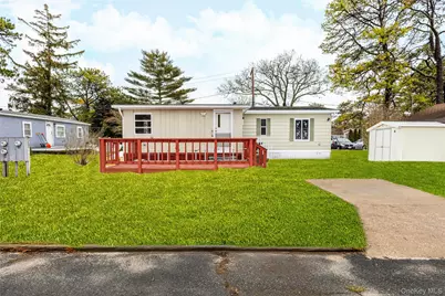 525 Riverleigh Avenue #P3, Riverhead, NY 11901 - Photo 21