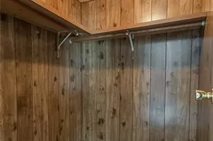 525 Riverleigh Ave, Riverhead, NY 11901 - Photo 9