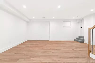 306 Hunter Street, Mamaroneck, NY 10543 - Photo 37