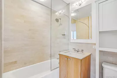 1 Renaissance Square #25G, White Plains, NY 10601 - Photo 17