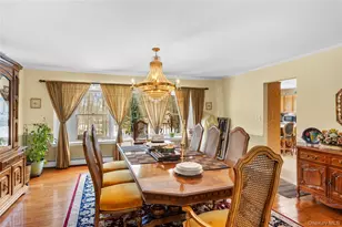 144 Landing Meadow Rd, Smithtown, NY 11787 - Photo 7