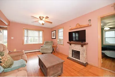 2016 Abbot Avenue, Merrick, NY 11566 - Photo 7