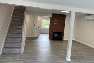 55 Acre Ln, Hicksville, NY 11801 - Photo 5