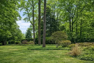 16 Mary Lane, Roslyn, NY 11548 - Photo 3