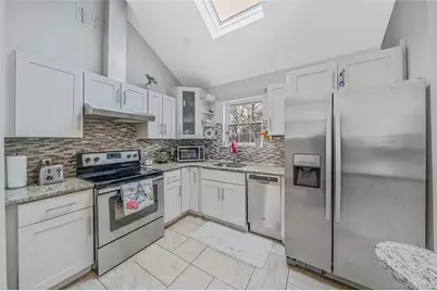 6 Denmark Court, Huntington, NY 11743 - Photo 7