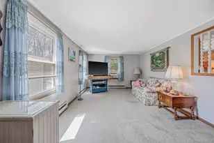 191 Village Cir W, Manorville, NY 11949 - Photo 23