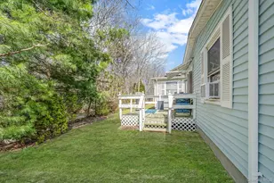 191 Village Cir W, Manorville, NY 11949 - Photo 5