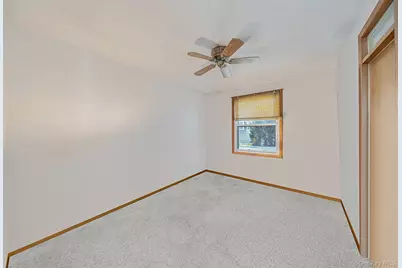 191 Village Circle W, Manorville, NY 11949 - Photo 29