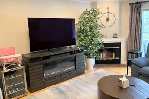 1404 Pondcrest Ln, White Plains, NY 10607 - Photo 9