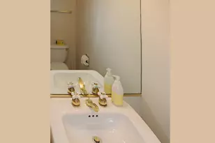 1404 Pondcrest Ln, White Plains, NY 10607 - Photo 27